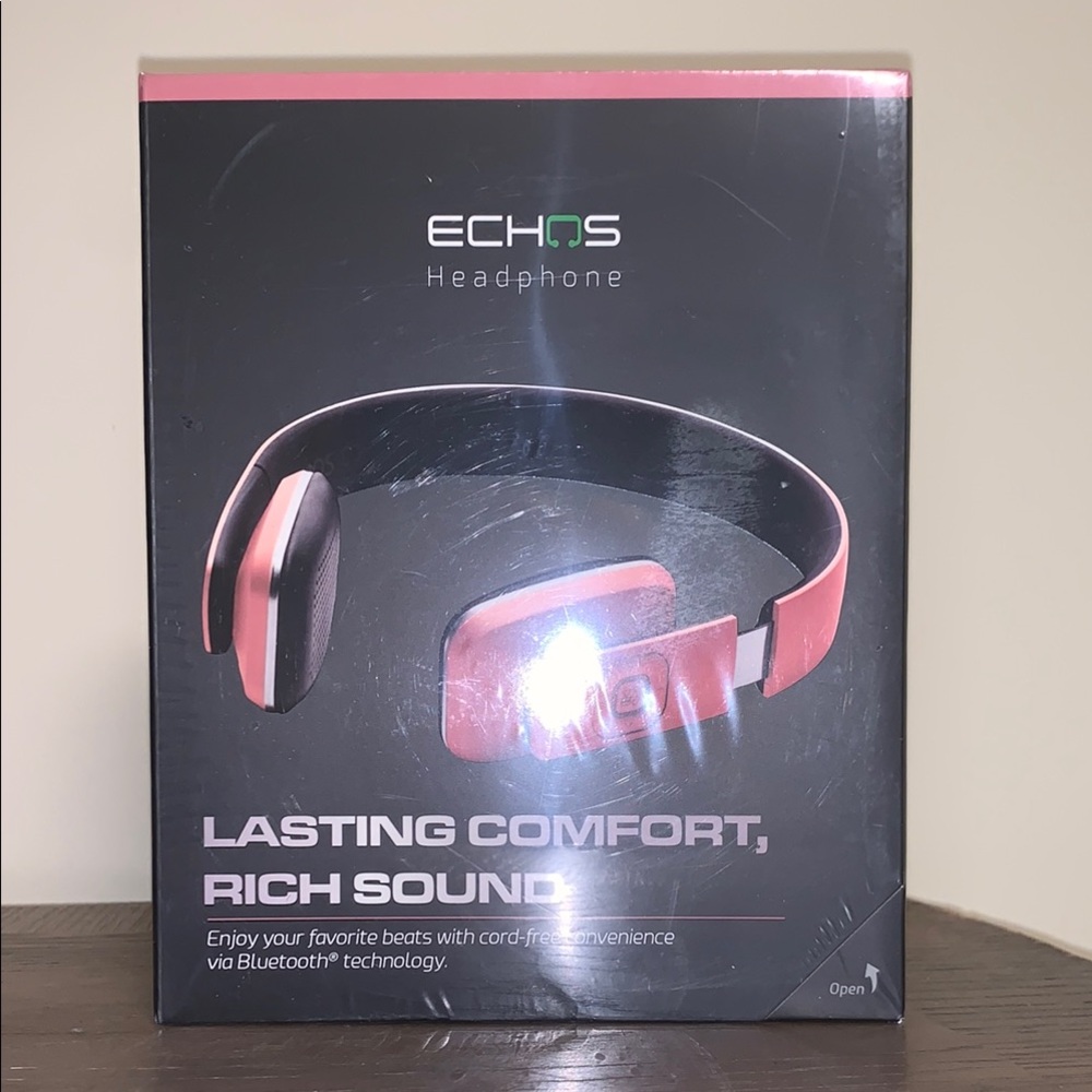 Echo Pink On-Ear Headphones with Lasting Comfort and Rich Sound